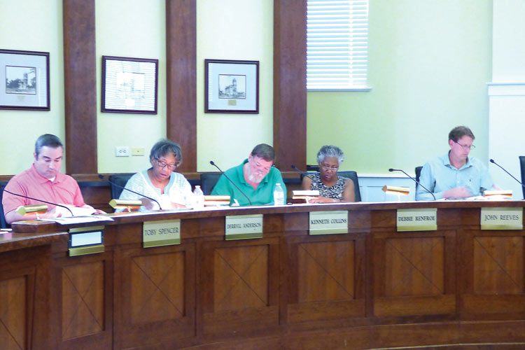 North Fayetteville restaurant cluster delayed fo...