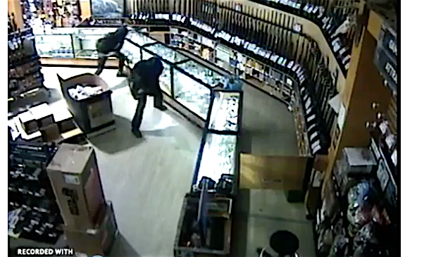 Fayetteville Police look for burglars who stole ...