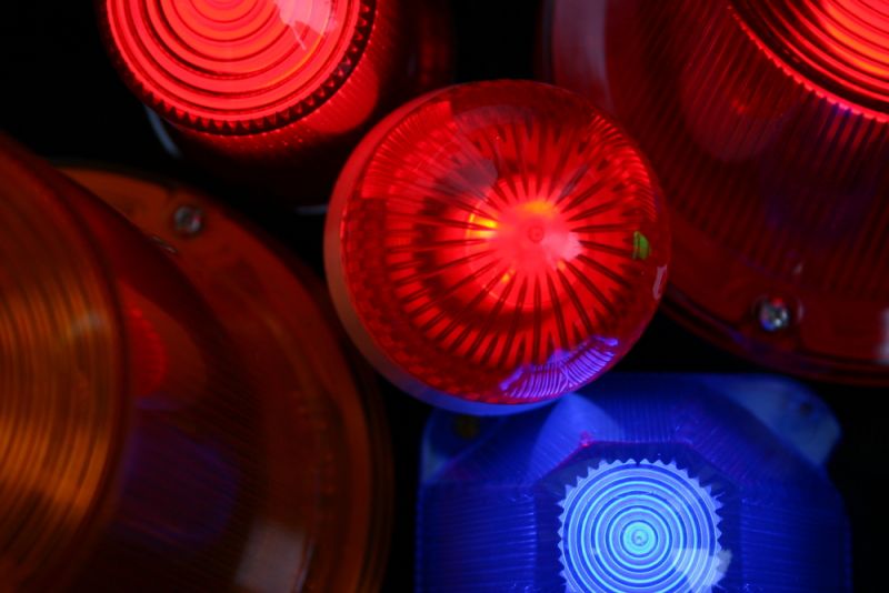 Thieves smashing windows to get into Fayette veh...