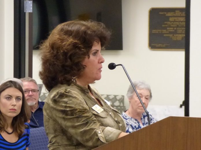 Peachtree City Mayor Vanessa Fleisch at the Sept. 25 public hearing on Booth Middle School. Photo/Ben Nelms.