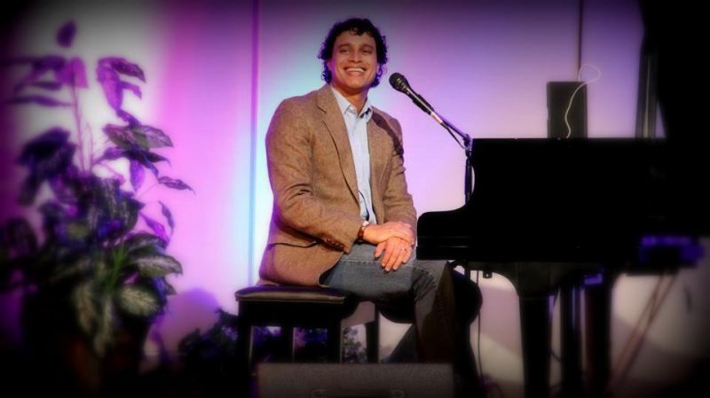 Bennett in concert Sept. 24