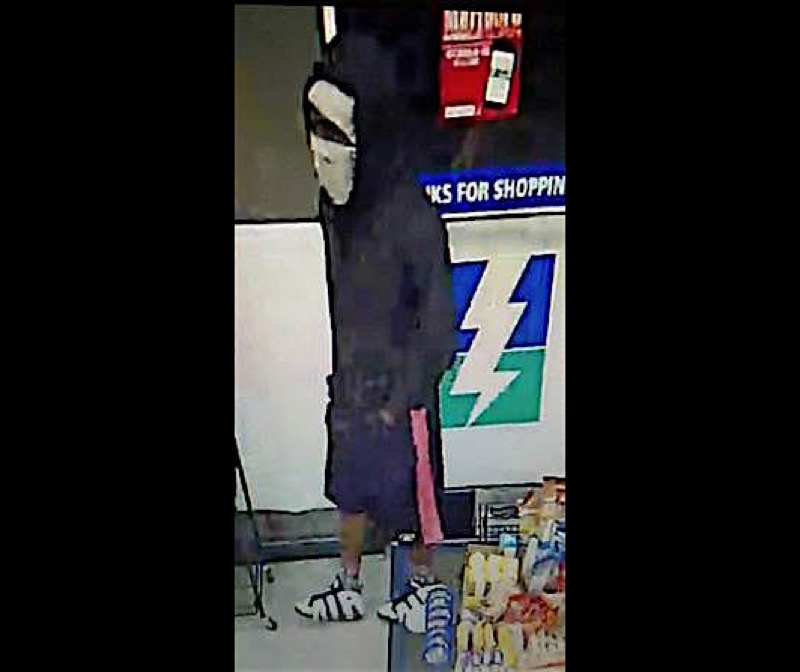 Clerk held at gunpoint in Fayetteville robbery