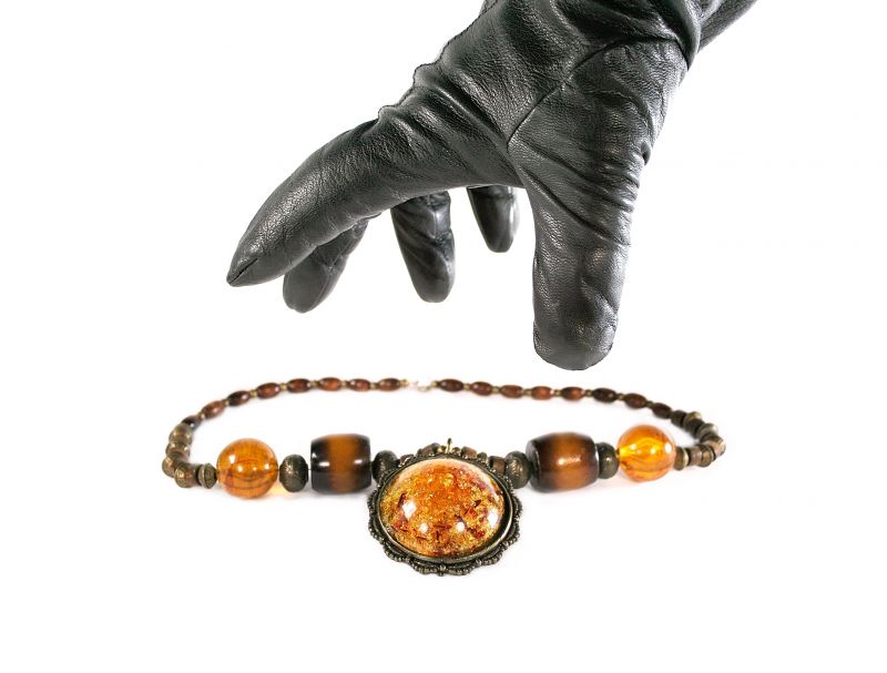 ‘Substantial’ amount of jewelry nabbed