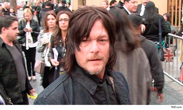 Walking Dead fan bites Daryl